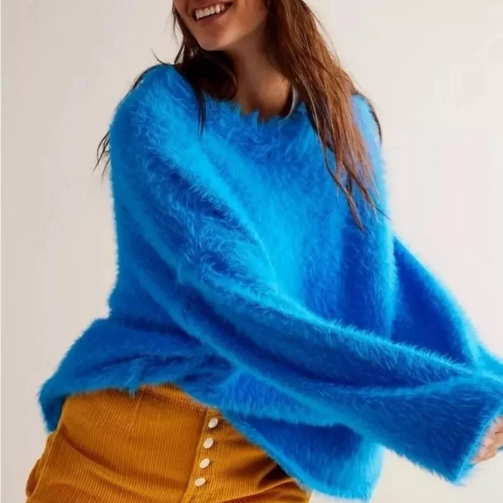 FREE PEOPLE Soft Fuzzy Blue Sweater. NWT